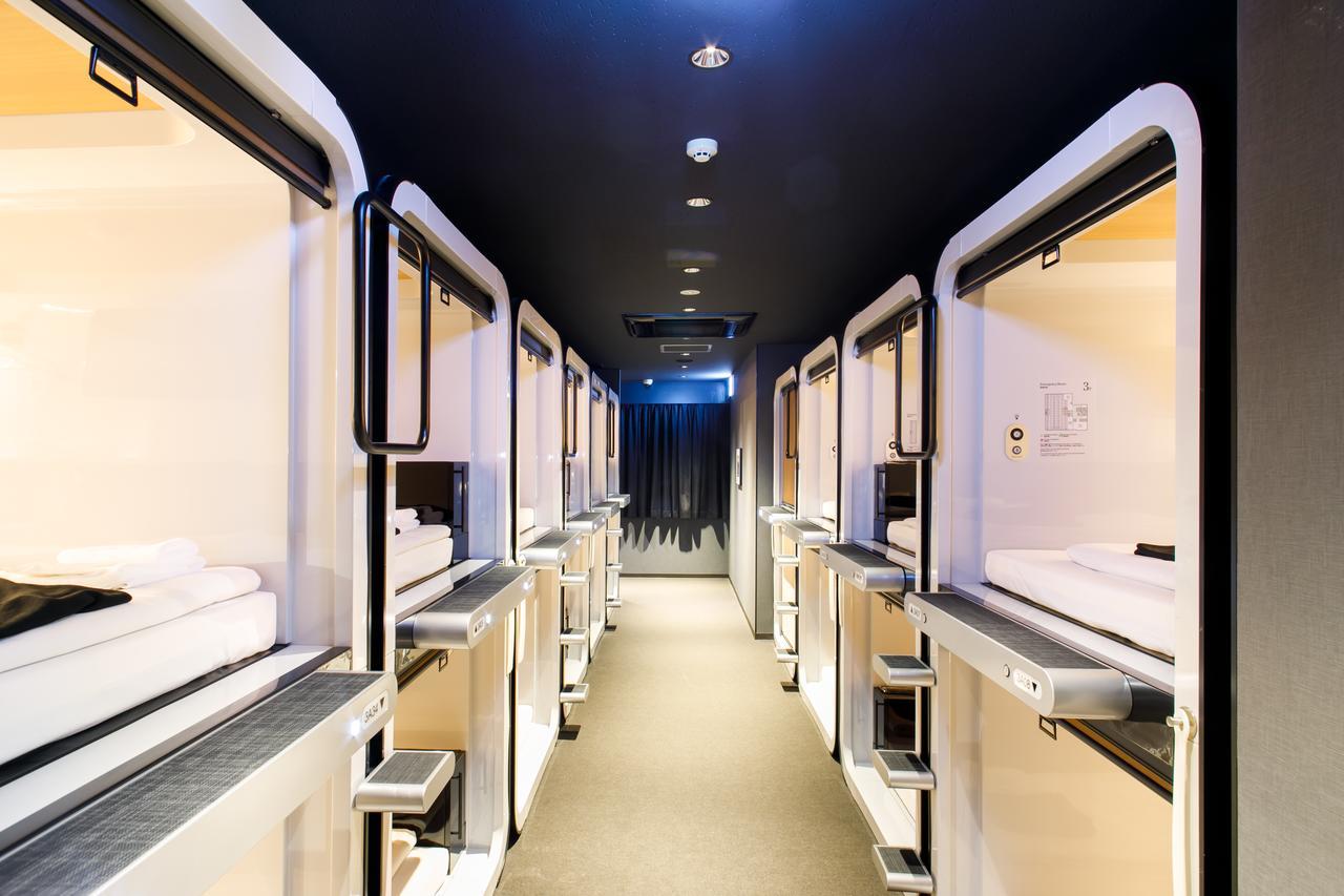 Отель First Cabin Tkp Nagoya Station Экстерьер фото