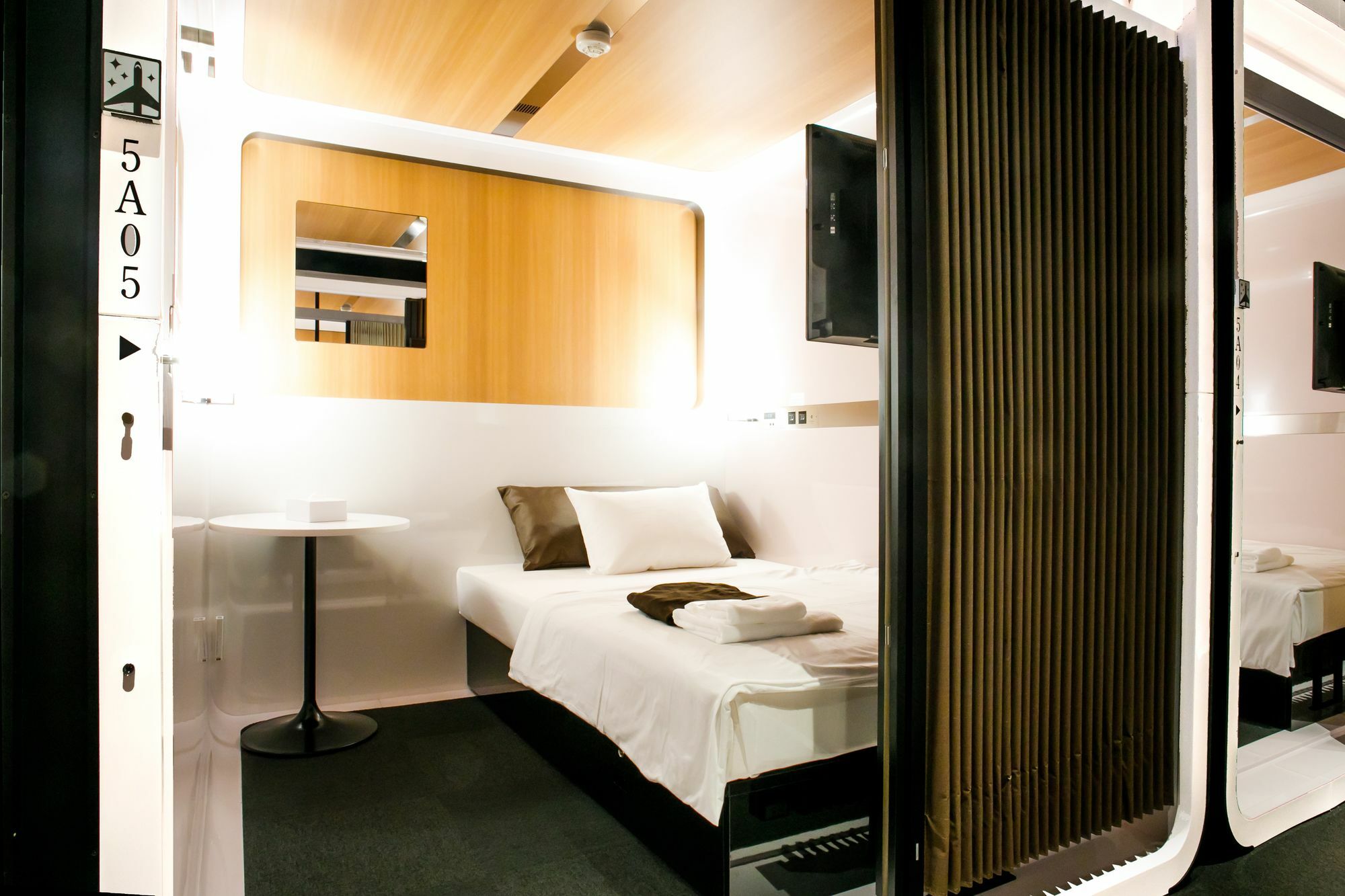 Отель First Cabin Tkp Nagoya Station Экстерьер фото